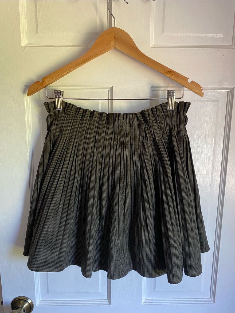 Gray plaid skort